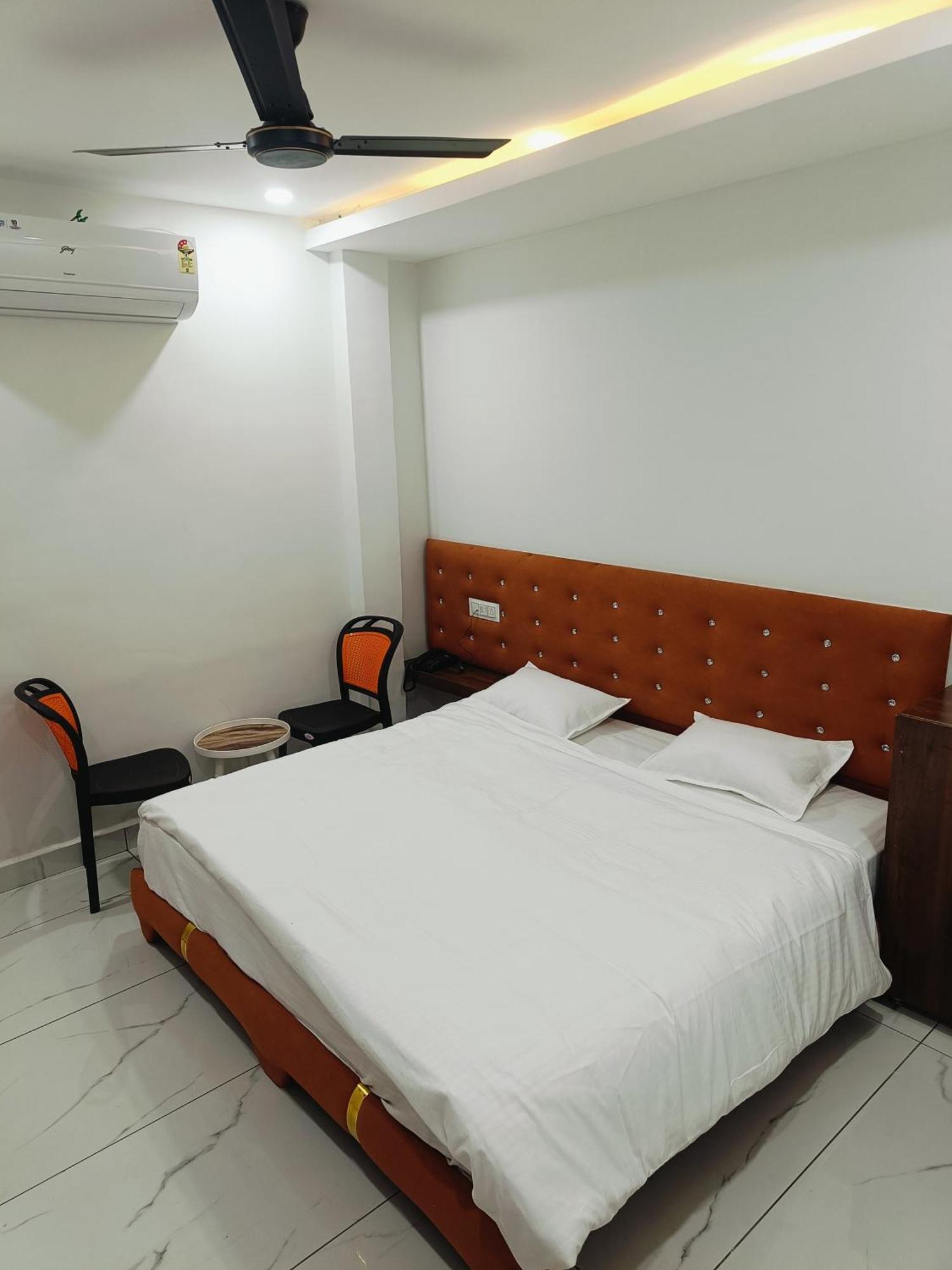 Hotel Shree Kedar Palace Ujaim Exterior foto
